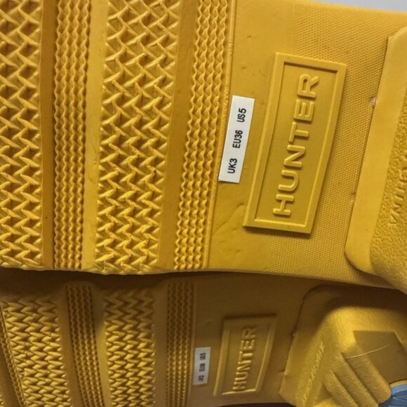 Hunter Original Chelsea Boot Women's Size 5 Short Waterproof Yellow Rain Boots - Picture 8 of 8